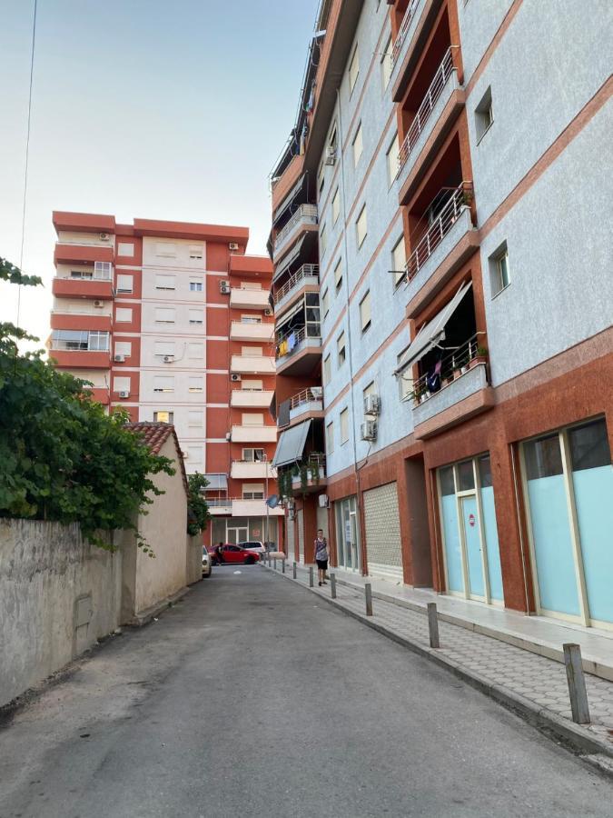 Downtown Apartment Fier Eksteriør bilde